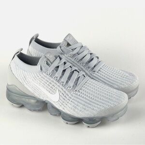 Nike Air VaporMax Flyknit 3
White Pure Platinum